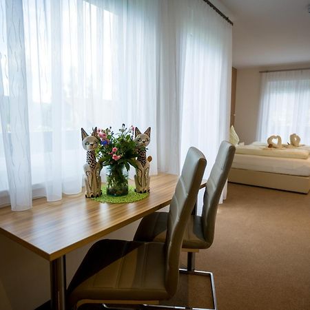 Gaestehaus Krappinger/Pizzeria Mamma Mia Ossiach Extérieur photo