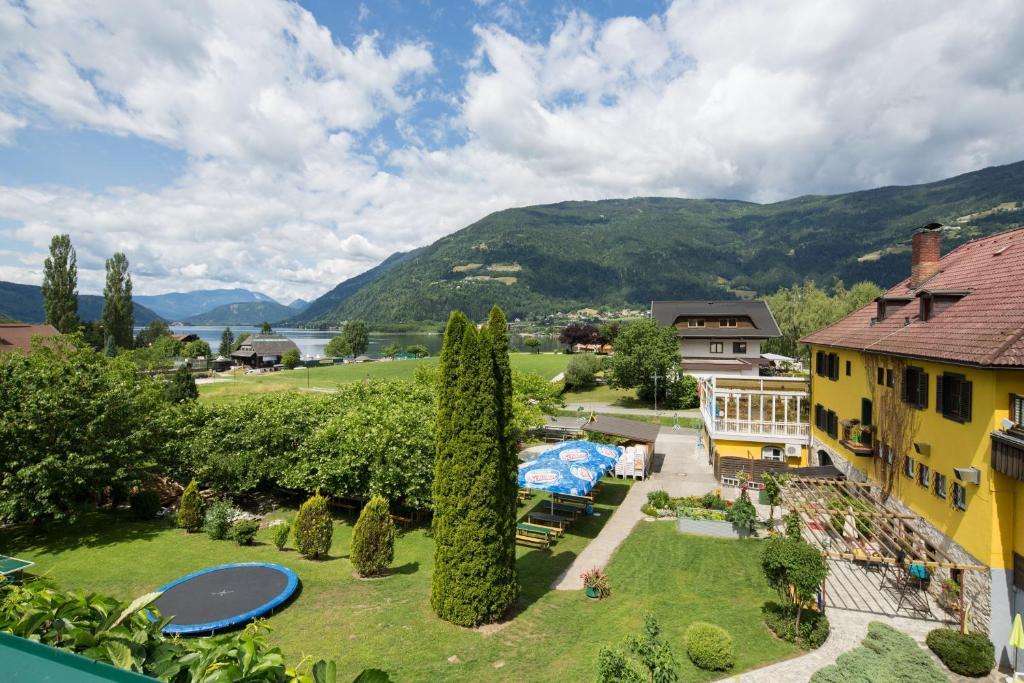 Gaestehaus Krappinger/Pizzeria Mamma Mia Ossiach Chambre photo