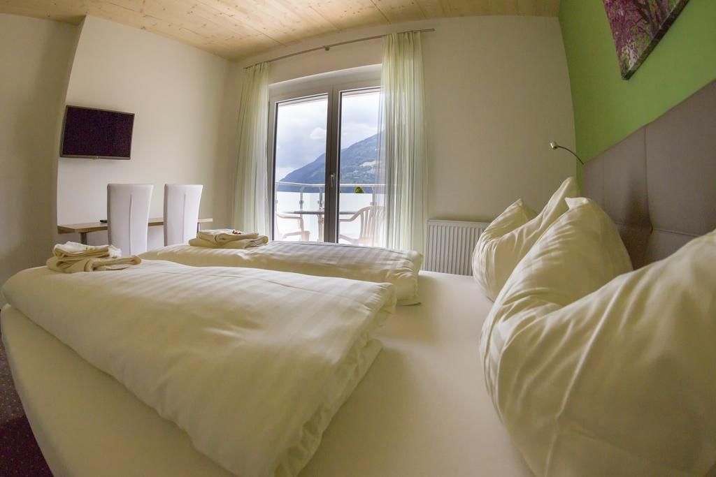 Gaestehaus Krappinger/Pizzeria Mamma Mia Ossiach Chambre photo